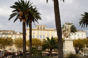 La place Saint-Nicolas à Bastia